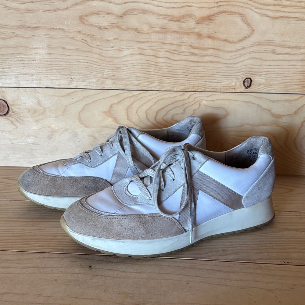 Munro Piper Women's Sneakers in White and Tan